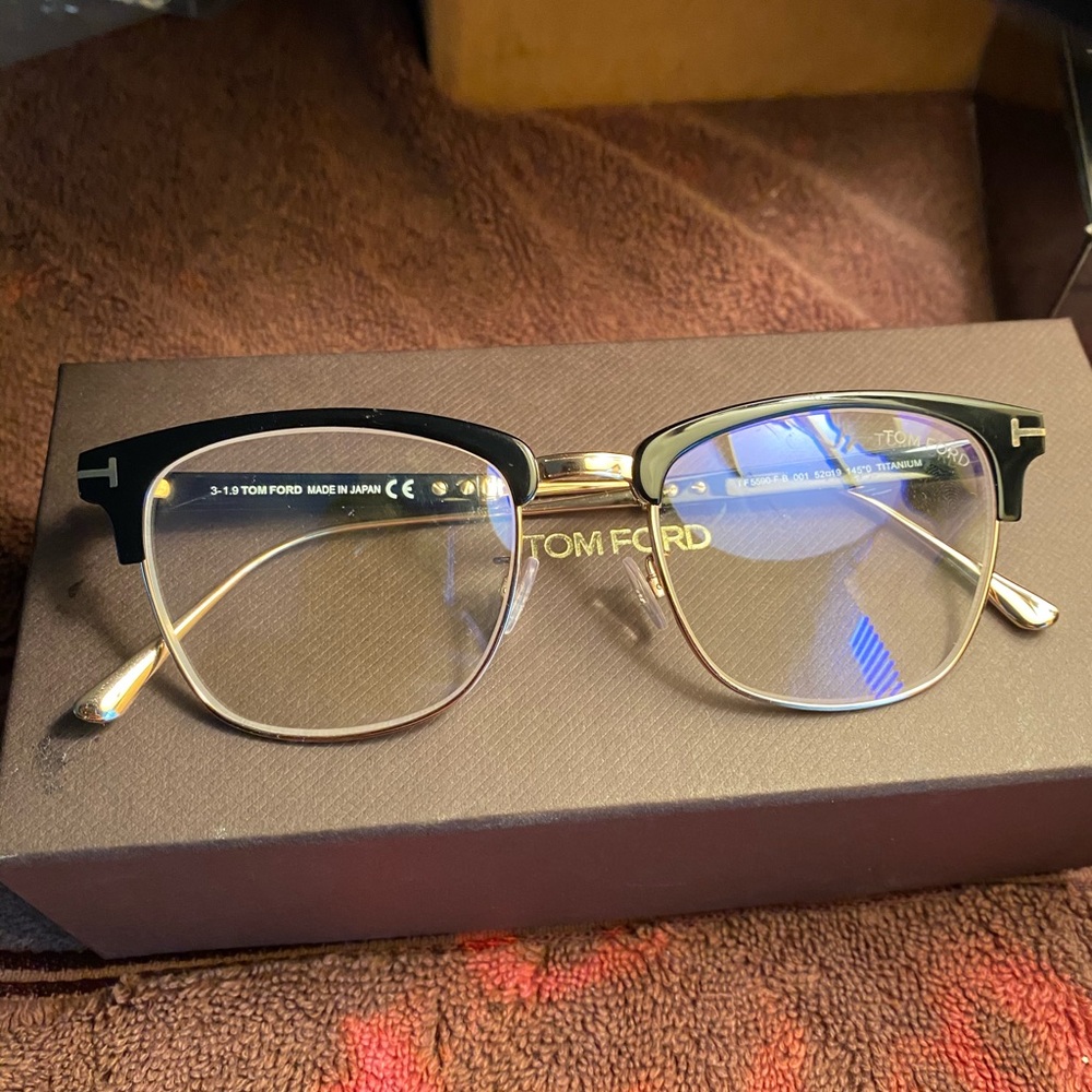Tom Ford FT5590-B Blue-Light Block eyeglasses